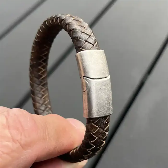 Oxy Major Brun Læderarmbånd Med Mat Stållås - Armbånd