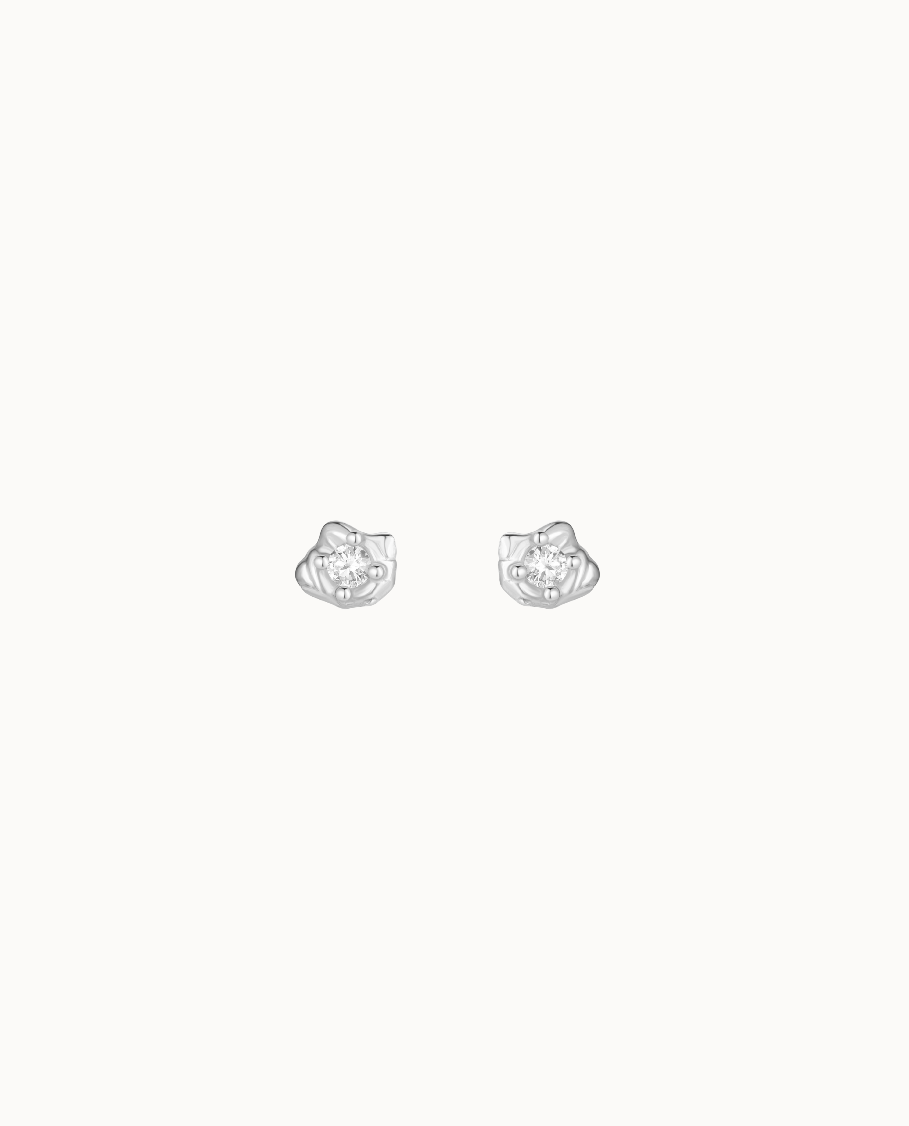 Adena Petite Studs Sølv - Nava Copenhagen Øreringe  - 05715461006687