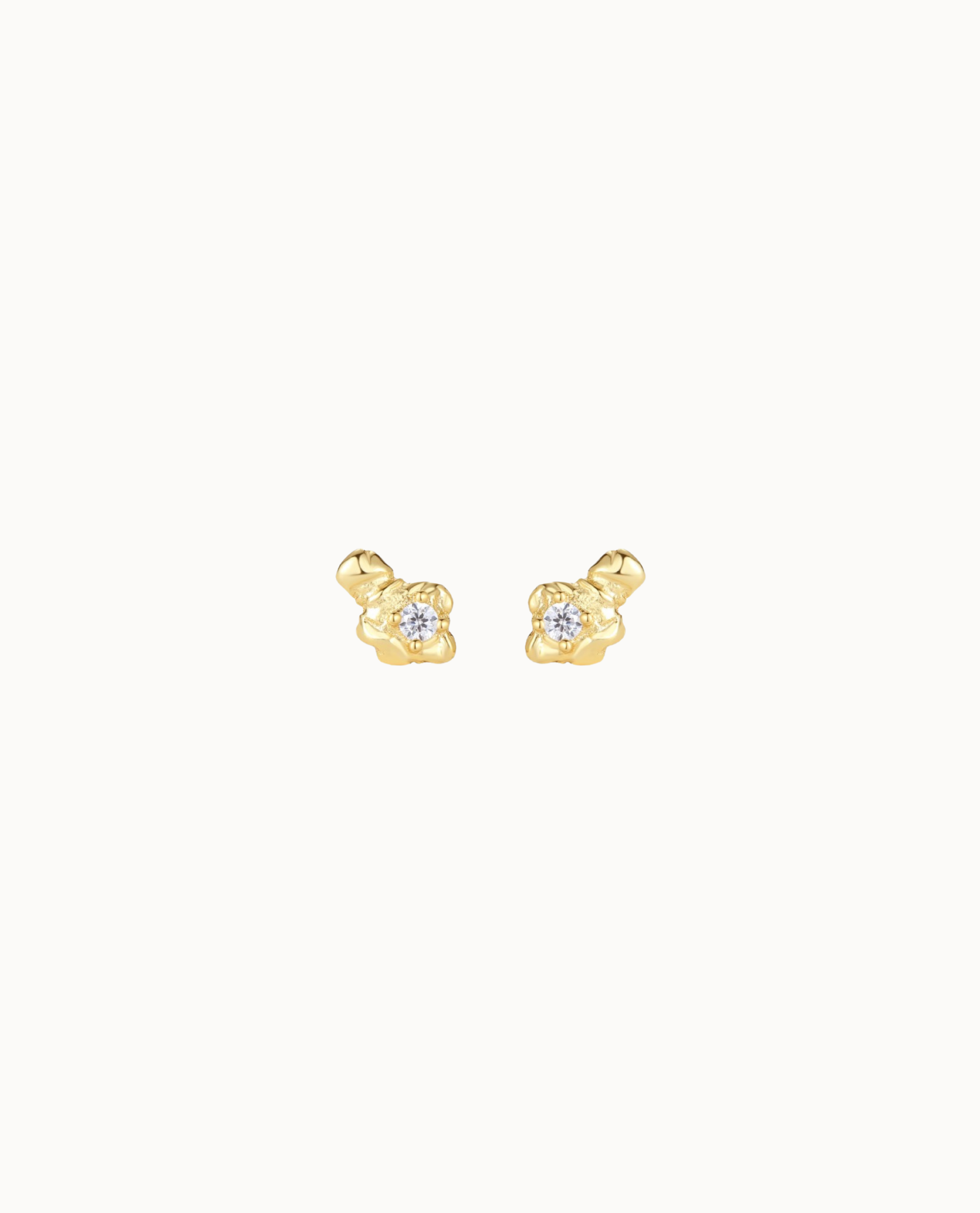 Azure Petite Studs Forgyldt - Nava Copenhagen Øreringe  - 05715461006656