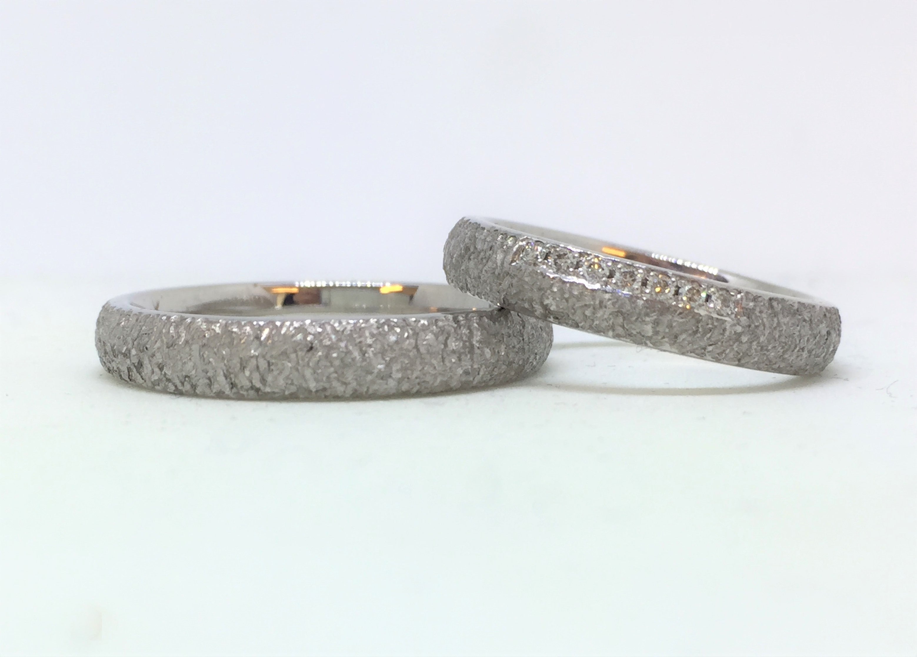 Hvid Lind Vielsesringe Ct4 Vielsesringe Guld Med Sten Carr - Lind Vielsesringe