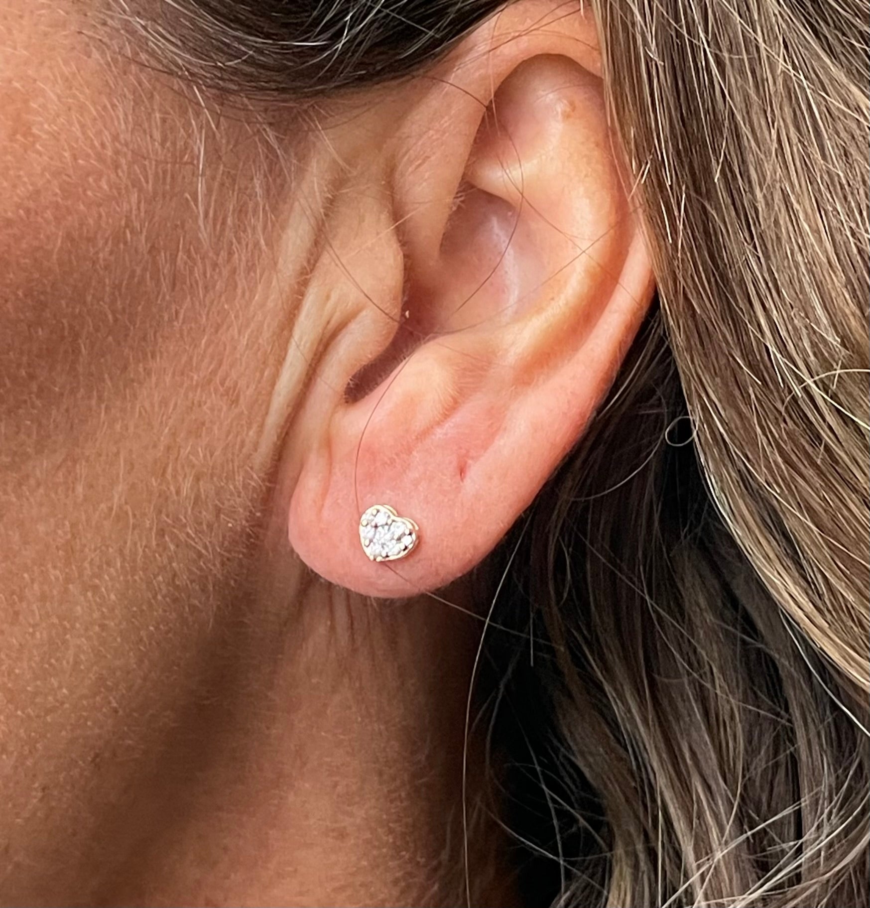 Blomster Jewellery 14kt Guld Hjerte ørestikker Med Diamanter Blgu54er - Øreringe  - 1233690219462