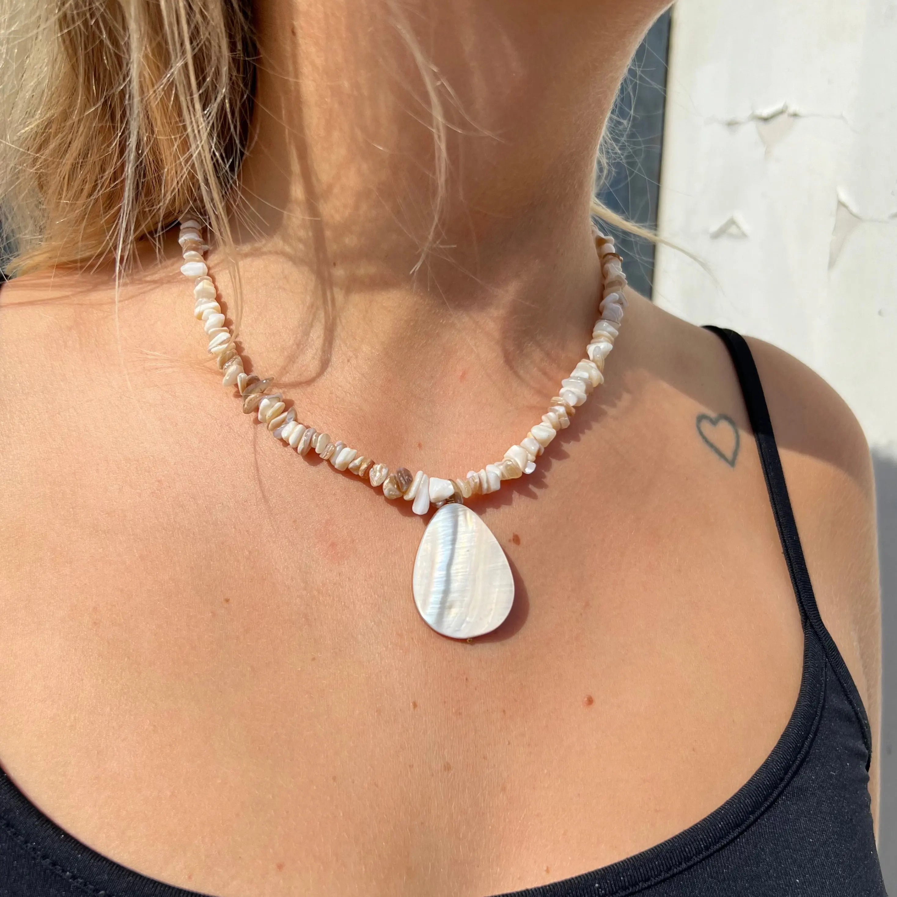 Beige Halskæde Musling Chips Forgyldt Zamak Stål - Halskæder  - 05740034093566