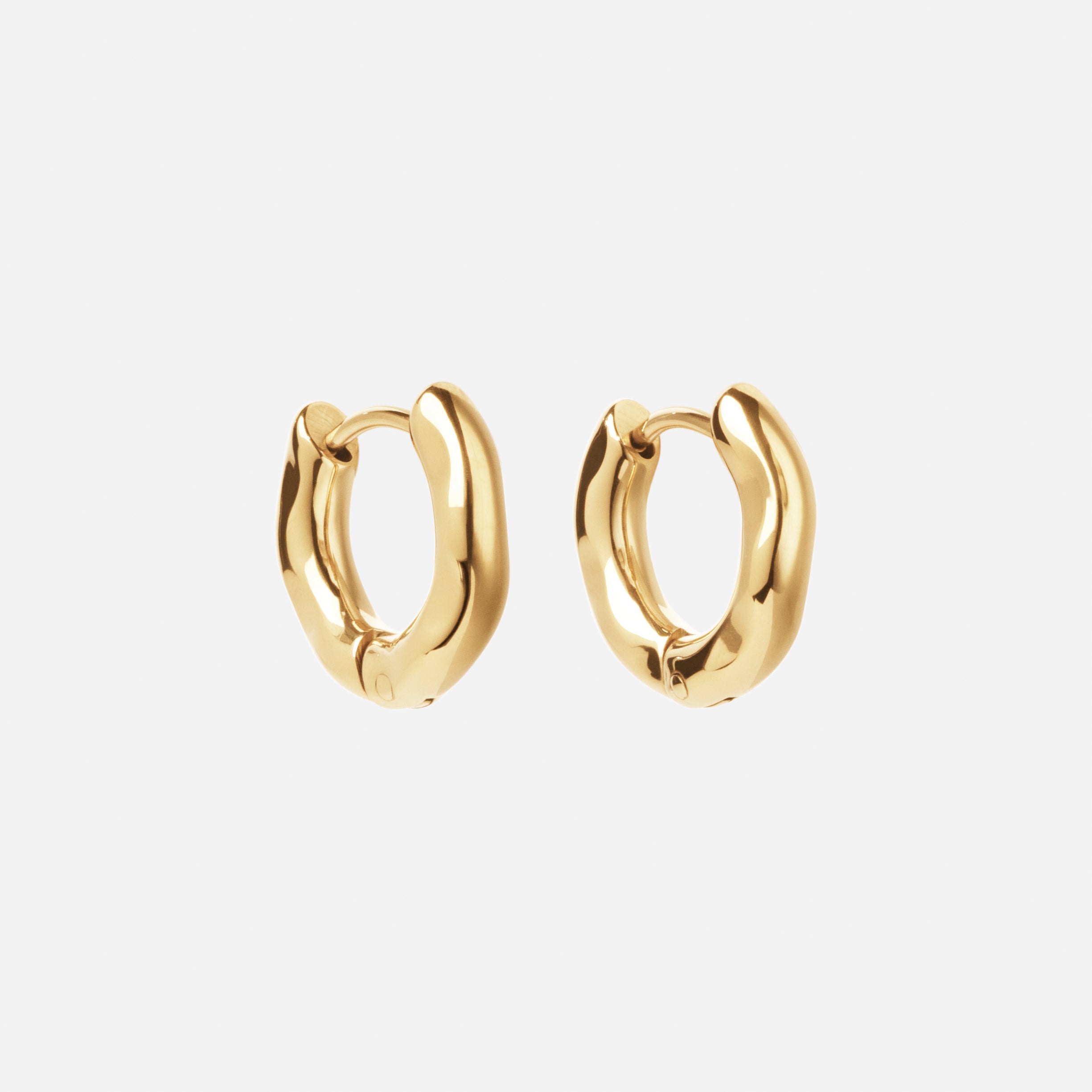 Wavy Hoops 18k Guldbelagt 14mm - Josephine Nord Øreringe