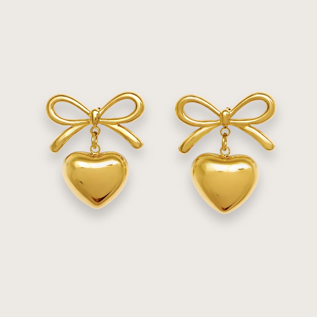 Carly Sløjfeøreringe Med Hjertevedhæng Guldbelagte - Chant Du Matin Øreringe
