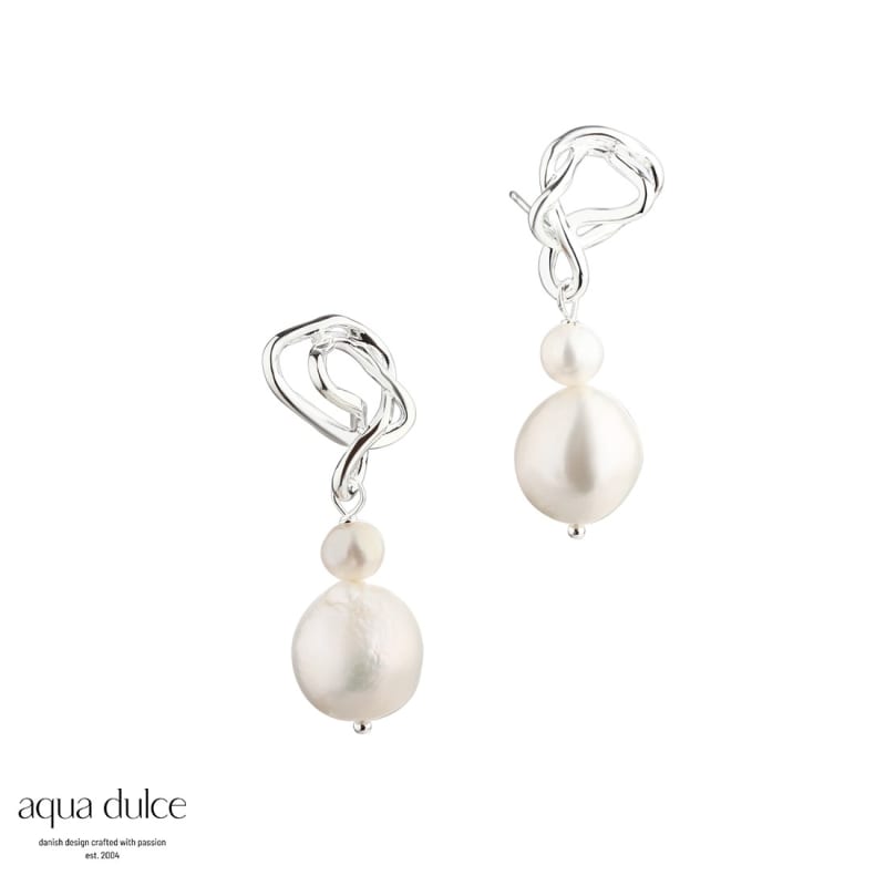 Curly Pearl Earstud Silver - Aqua Dulce Ørestikkere  - 5740013855260
