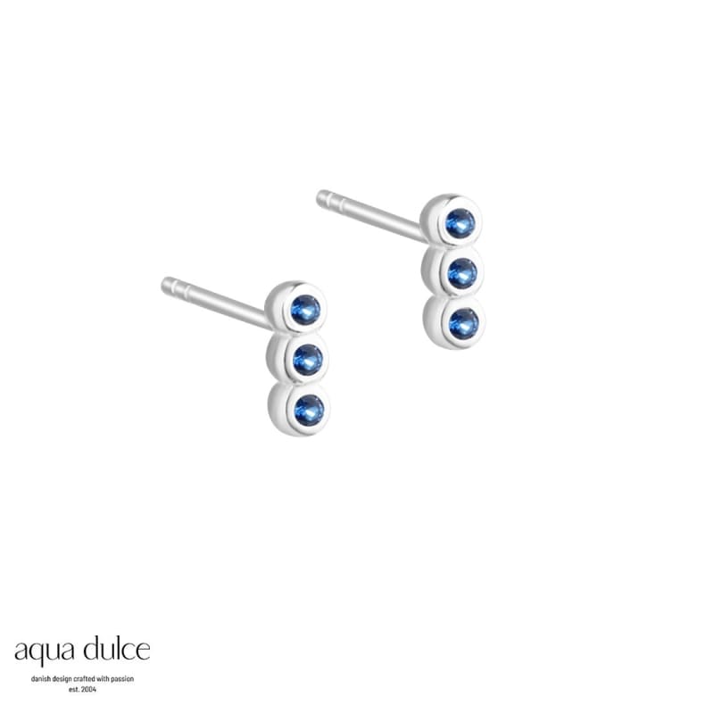Petite Blue Ørestikker Sterling Sølv Med Små Blå Zirkonia - Aqua Dulce Ørestikkere  - 5740013854317