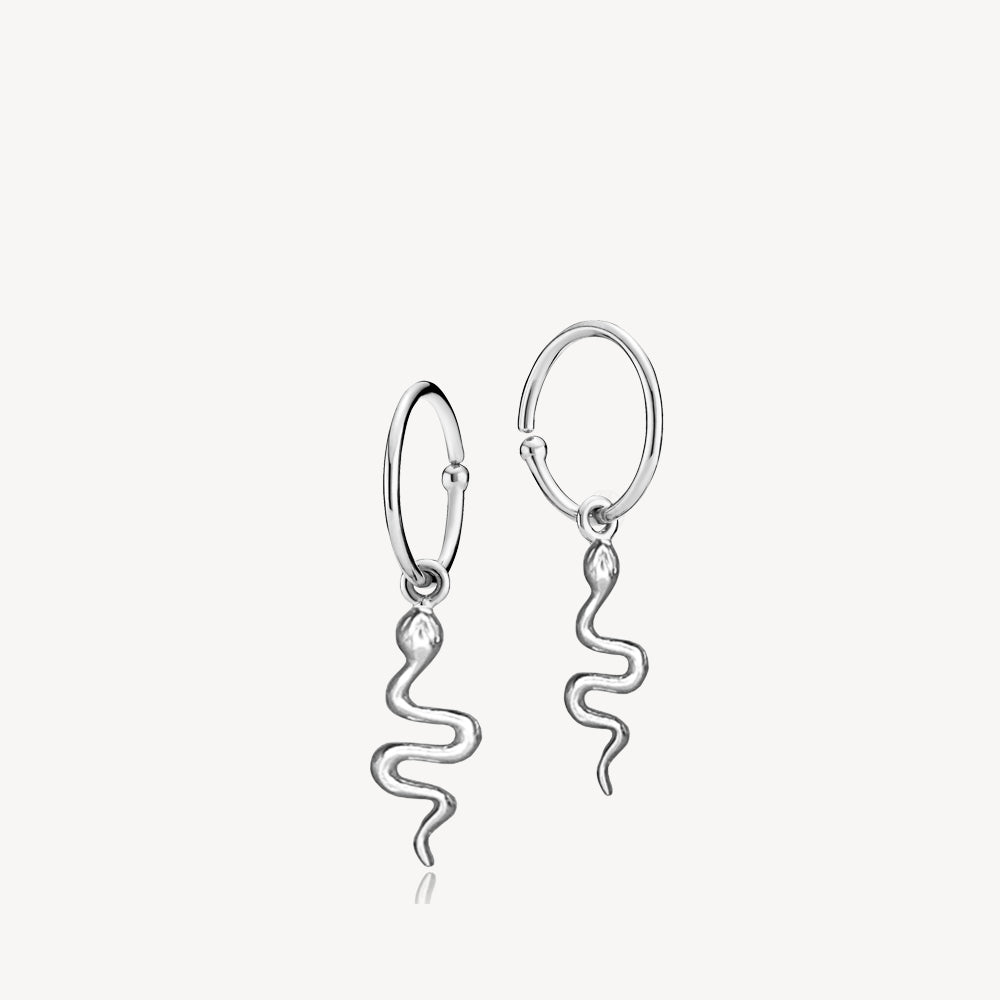 Sølv Young One Snake Earring Silver Par - Sistie Øreringe