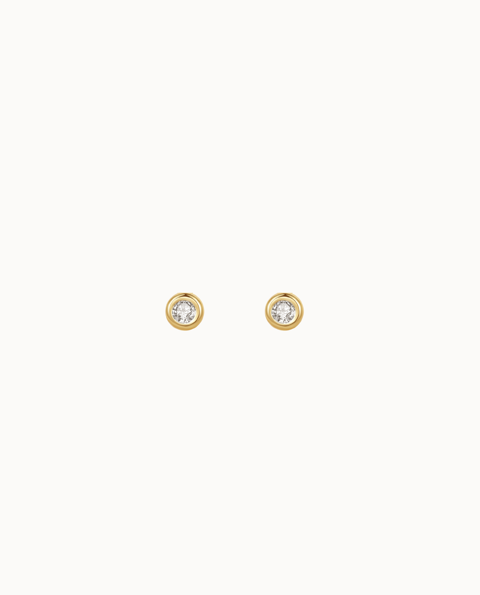 Agua Petite Studs Forgyldt - Nava Copenhagen Øreringe  - 05715461000029