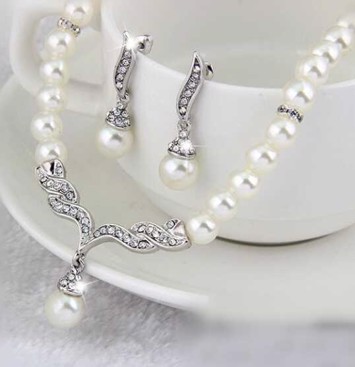 Smykkesæt Pearls And Silver - Halskæder